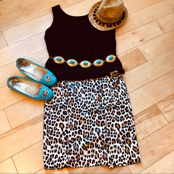 White House Black Market Dresses & Skirts - Leopard Print WHBM 10 Pencil Skirt